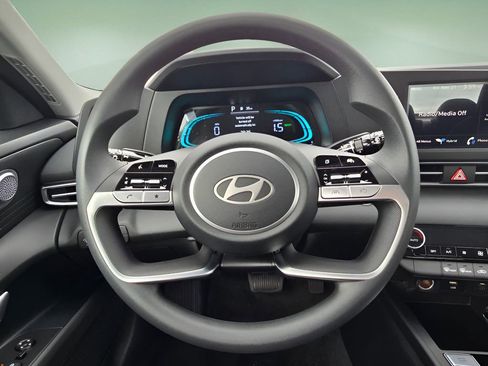 New 2026 Hyundai Elantra Blue image 28