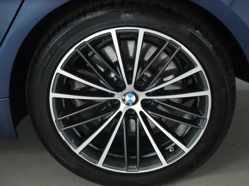 Used 2023 BMW 540i xDrive AWD/4WD image 40