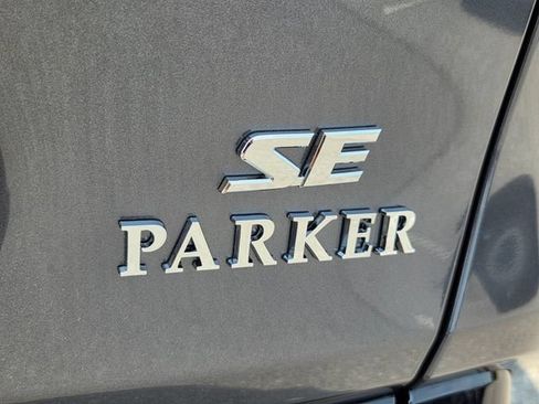Used 2021 Toyota RAV4 SE w/ Weather & Moonroof Package AWD/4WD image 17
