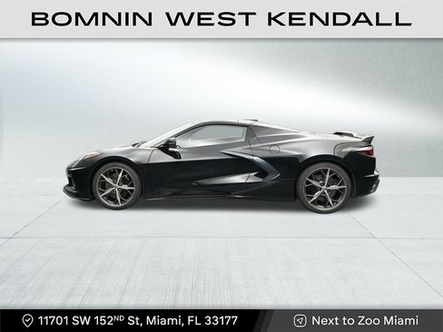 Used 2021 Chevrolet Corvette Stingray Premium Conv w/ Z51 Performance Package image 8