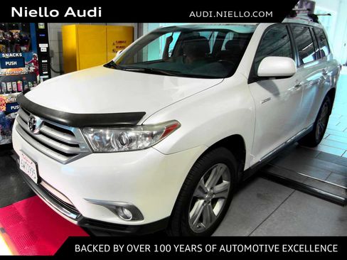 Used 2012 Toyota Highlander Limited w/ Tow Pkg AWD/4WD image 1