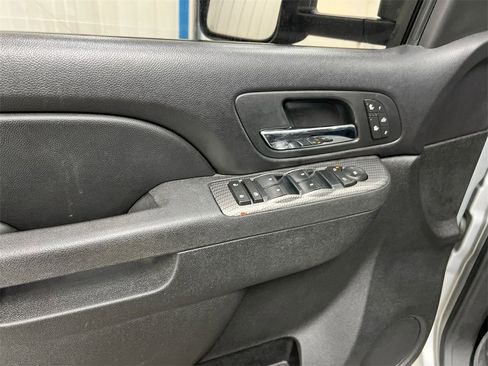 Used 2011 Chevrolet Silverado 2500 LTZ w/ LTZ Plus Package image 19