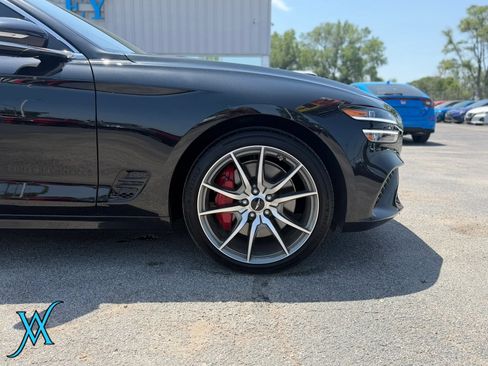 Used 2025 Genesis G70 2.5T RWD image 9