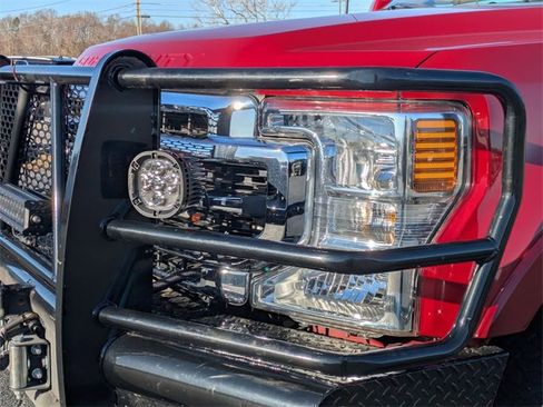 Used 2022 Ford F350 Lariat w/ Tremor Off-Road Package image 9