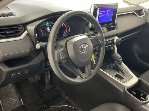 Used 2024 Toyota RAV4 LE image 10