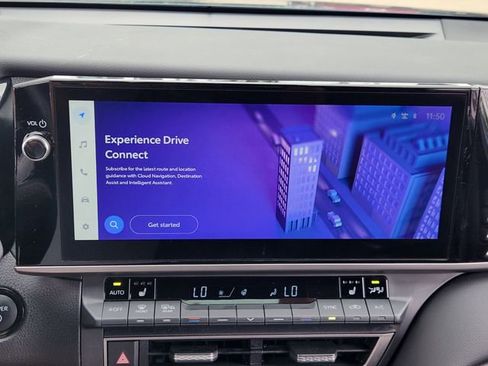 Used 2025 Toyota Camry XSE FWD image 12