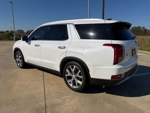 Used 2021 Hyundai Palisade SEL w/ Premium Package image 3