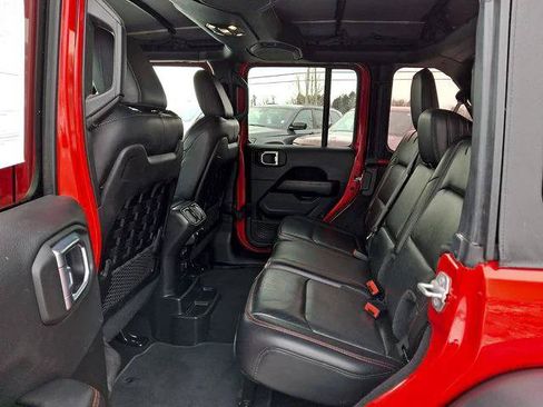 Used 2022 Jeep Wrangler Unlimited Rubicon w/ Steel Bumper Group AWD/4WD image 13