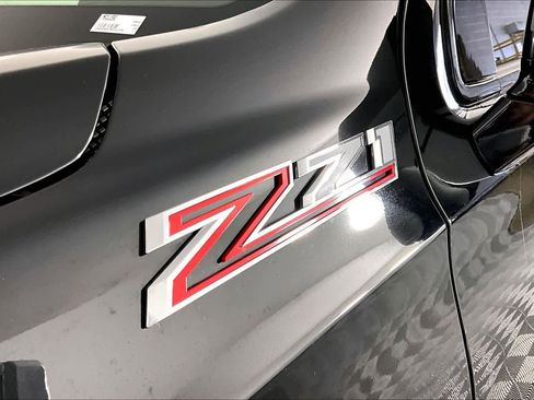 Used 2021 Chevrolet Tahoe Z71 w/ Luxury Package image 9