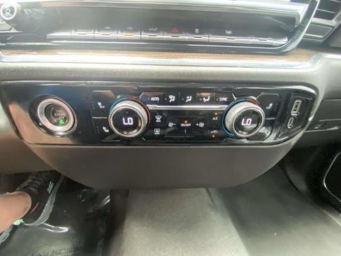 Used 2024 Chevrolet Silverado 1500 LT AWD/4WD image 22
