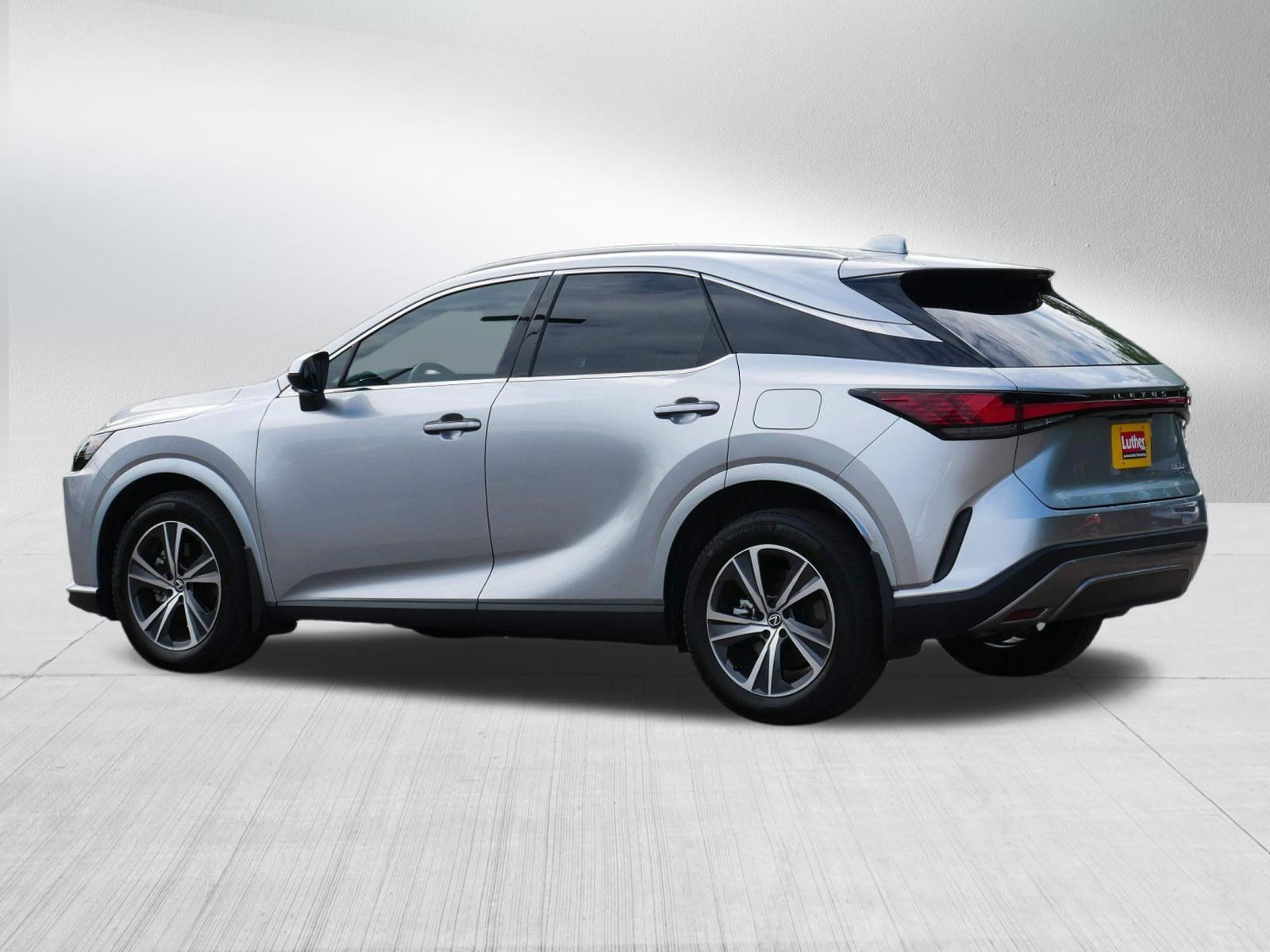 Used 2025 Lexus RX 350 Premium w/ Convenience Package AWD/4WD image 5