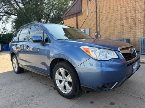 Used 2016 Subaru Forester 2.5i Premium AWD/4WD image 2
