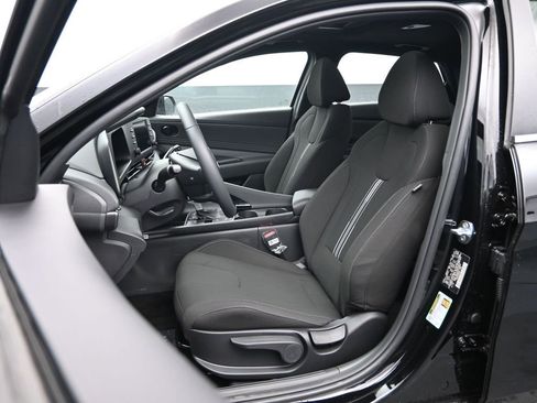 Used 2026 Hyundai Elantra SEL Sport Premium FWD image 25