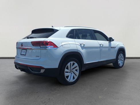 Certified 2022 Volkswagen Atlas Cross Sport SE AWD/4WD image 5