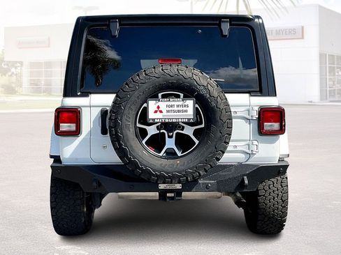 Used 2020 Jeep Wrangler Unlimited Sahara AWD/4WD image 16