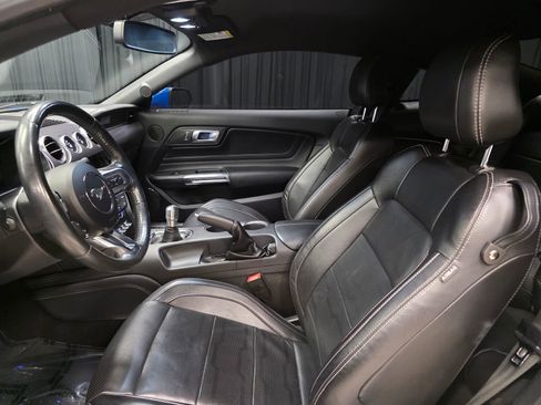 Used 2019 Ford Mustang GT Premium w/ GT Performance Package RWD image 19