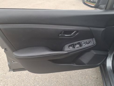 Certified 2025 Nissan Sentra S FWD image 17