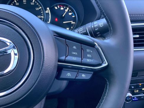 Used 2025 MAZDA CX-5 Signature image 24