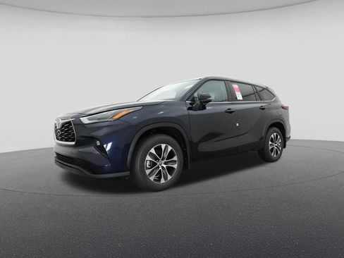 New 2026 Toyota Highlander XLE AWD/4WD image 17
