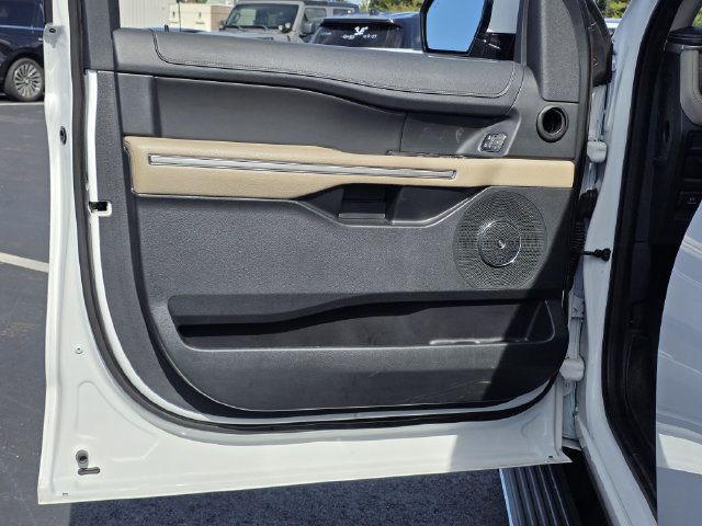 Used 2023 Ford Expedition Max Limited RWD image 17