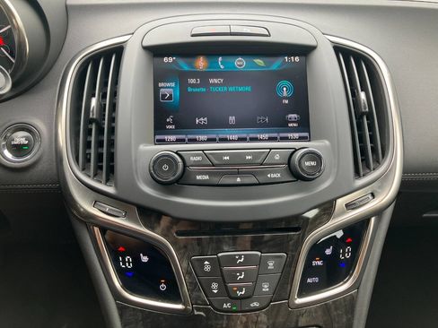 Used 2015 Buick LaCrosse Leather FWD image 18
