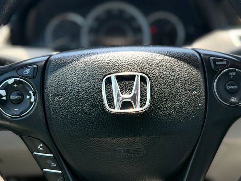 Used 2015 Honda Accord LX image 30