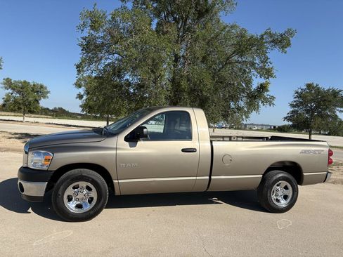 Used 2008 Dodge Ram 1500 Truck ST RWD image 7