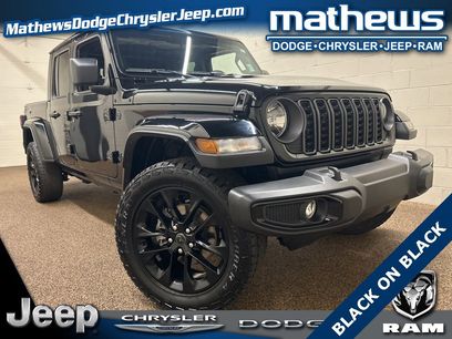 Used 2024 Jeep Gladiator Sport