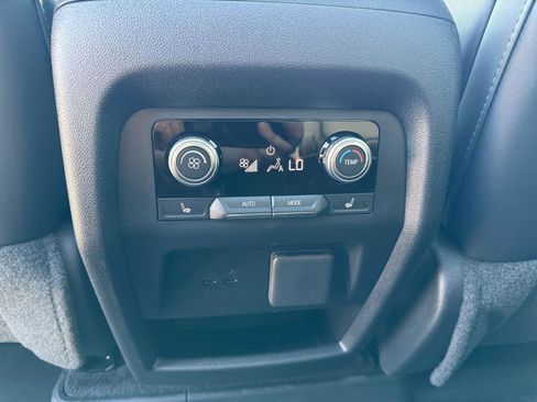 Used 2026 GMC Acadia Denali w/ Super Cruise Package image 23