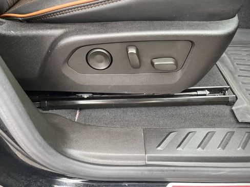 Used 2023 GMC Canyon AT4 w/ AT4 Premium Package image 45