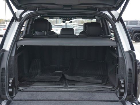 Used 2023 Land Rover Range Rover SE image 35