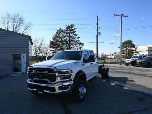 New 2026 RAM 5500 Tradesman w/ Chrome Appearance Group AWD/4WD image 6