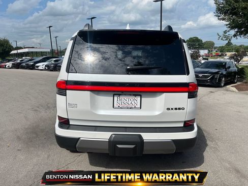Used 2024 Lexus GX 550 AWD/4WD image 7