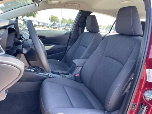 Used 2025 Toyota Corolla LE FWD image 23