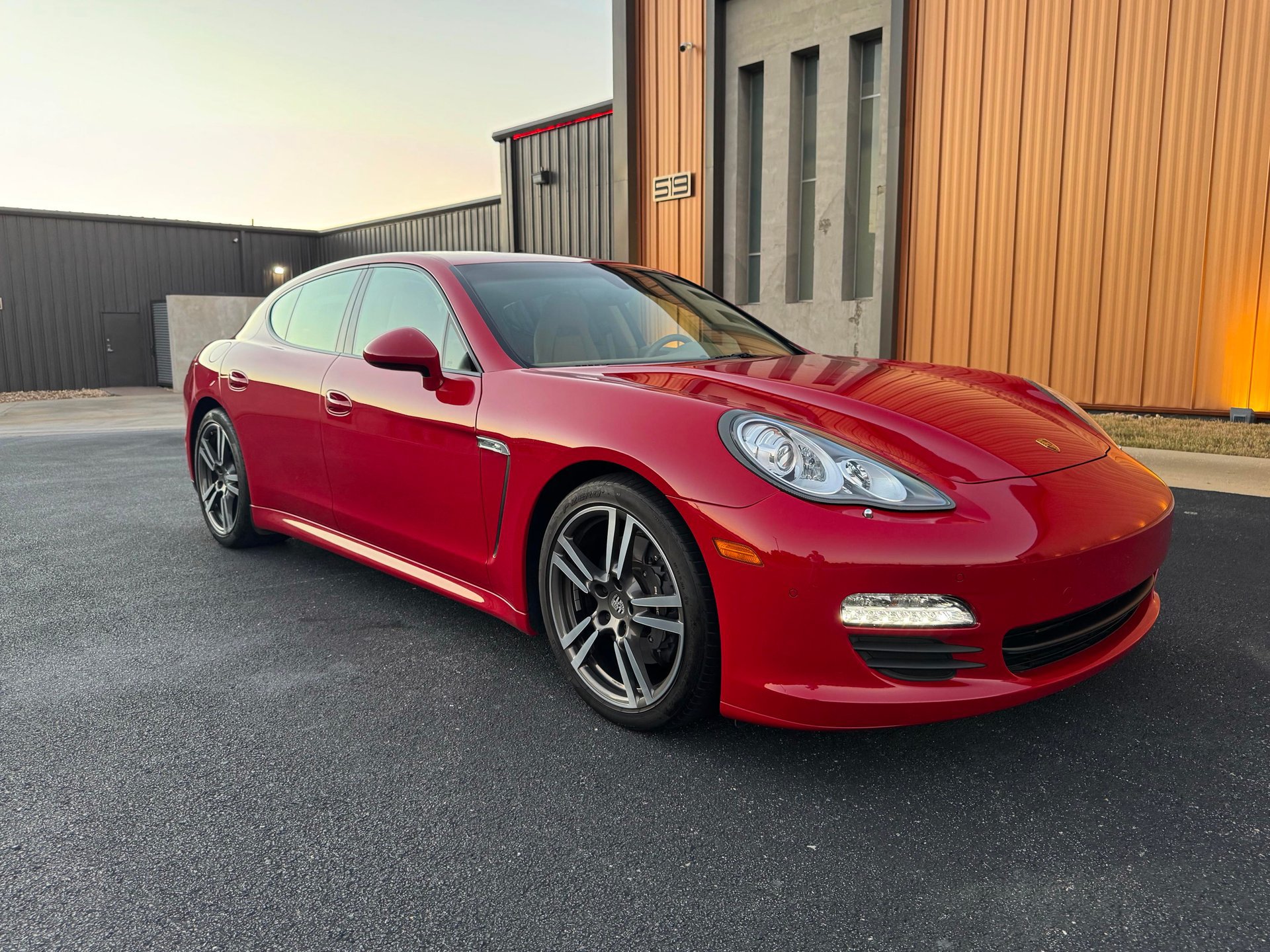 Used 2013 Porsche Panamera image 3