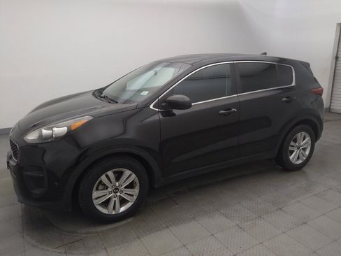 Used 2018 Kia Sportage LX FWD image 2