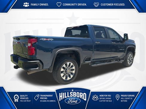 Used 2022 Chevrolet Silverado 2500 Custom w/ Custom Value Package AWD/4WD image 7