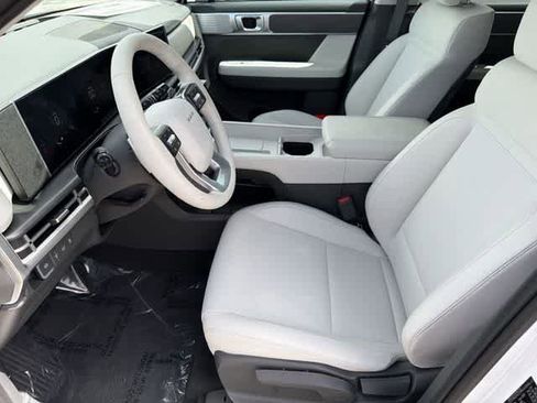 New 2026 Hyundai Santa Fe SE FWD image 13