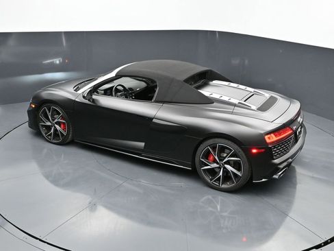 Used 2021 Audi R8 V10 w/ Premium Package image 55