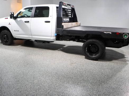Used 2024 RAM 3500 SLT w/ Quick Order Package 2YG SLT image 10