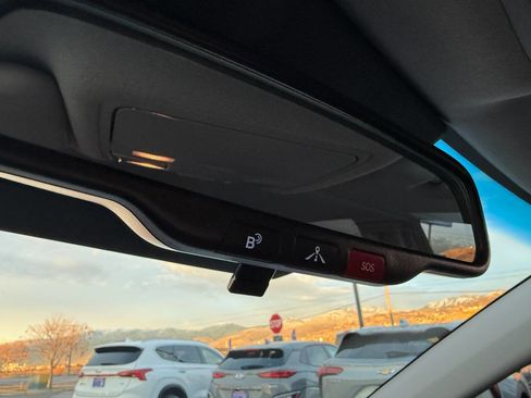 Used 2023 Hyundai Kona SE image 39