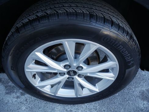 Certified 2021 Audi Q3 2.0T Premium Plus image 13