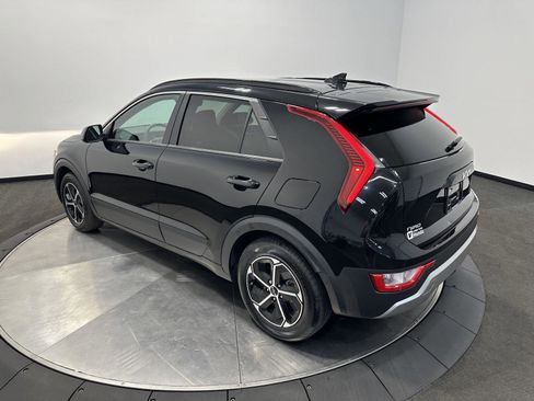 Used 2024 Kia Niro LX FWD image 5