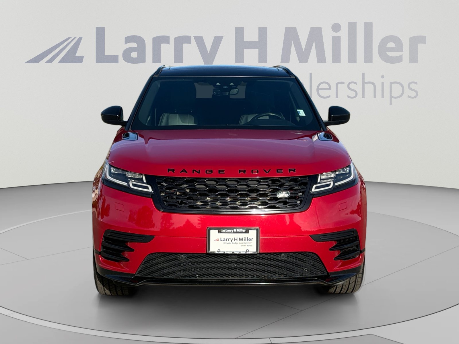 Used 2020 Land Rover Range Rover Velar R-Dynamic S AWD/4WD image 9