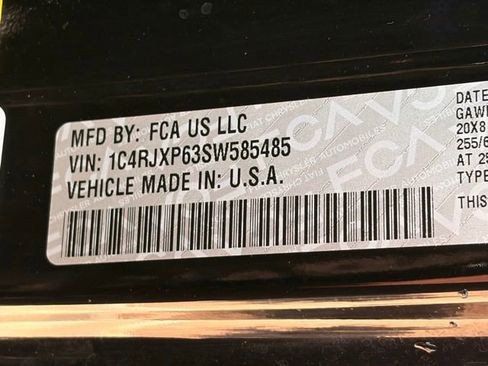 Certified 2025 Jeep Wrangler Unlimited Sahara AWD/4WD image 35