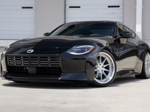 Used 2024 Nissan Z Sport w/ Floor Mat Package RWD image 1