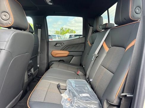 New 2026 GMC Canyon AT4 w/ Technology Plus Package AWD/4WD image 11