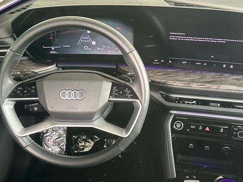 Used 2025 Audi Q5 Premium Plus w/ Premium Plus image 14