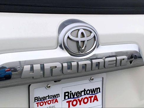 Used 2016 Toyota 4Runner Limited image 29