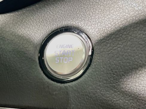 Used 2019 Kia Stinger RWD image 23
